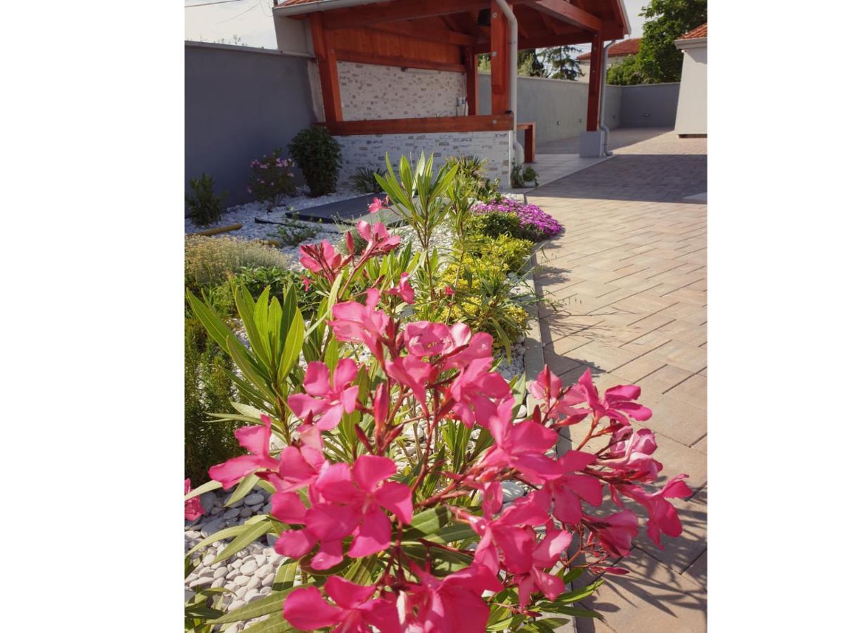 Villa Flores Kavran Eksteriør bilde